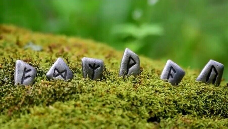 Germanian Mint 1oz .999 Silver Rune Set UV - 6 Coins